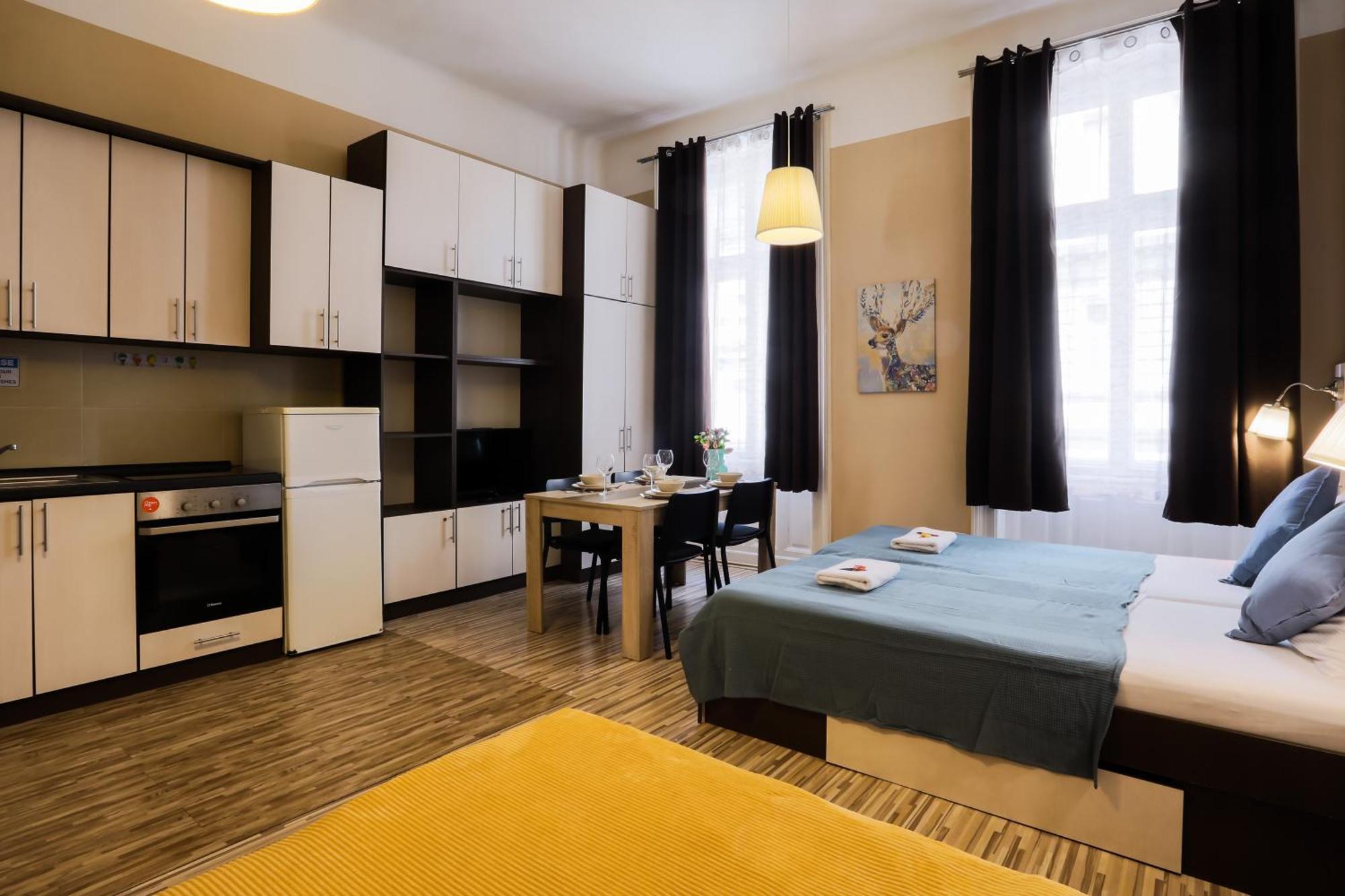 בודפשט East Station Apartments מראה חיצוני תמונה