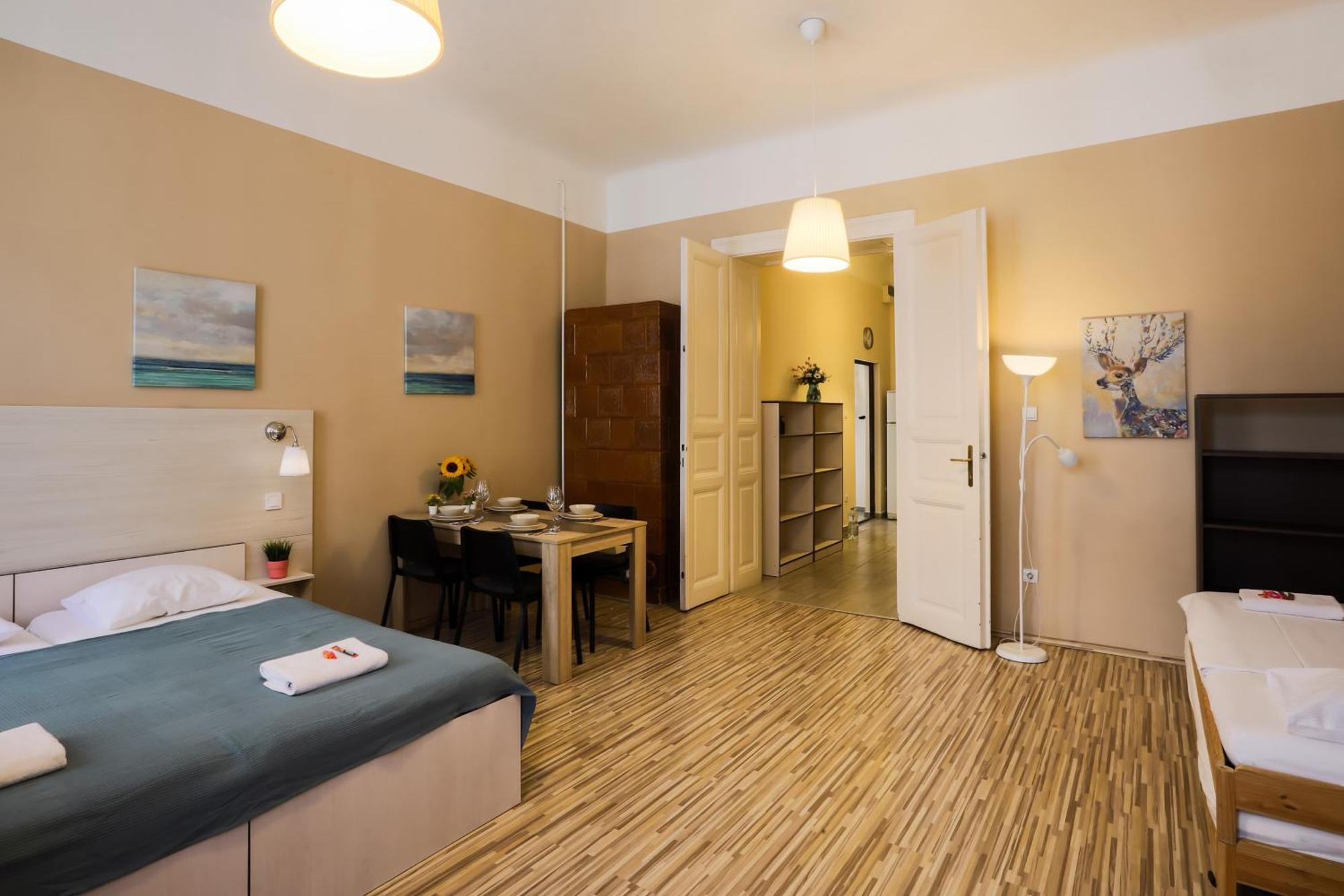 בודפשט East Station Apartments מראה חיצוני תמונה