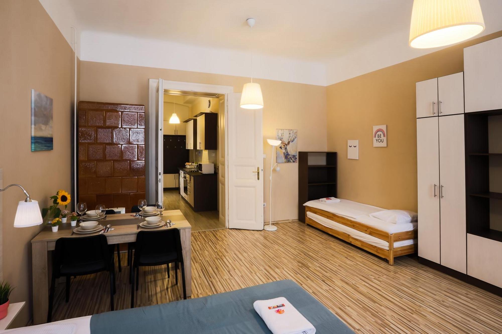 בודפשט East Station Apartments מראה חיצוני תמונה