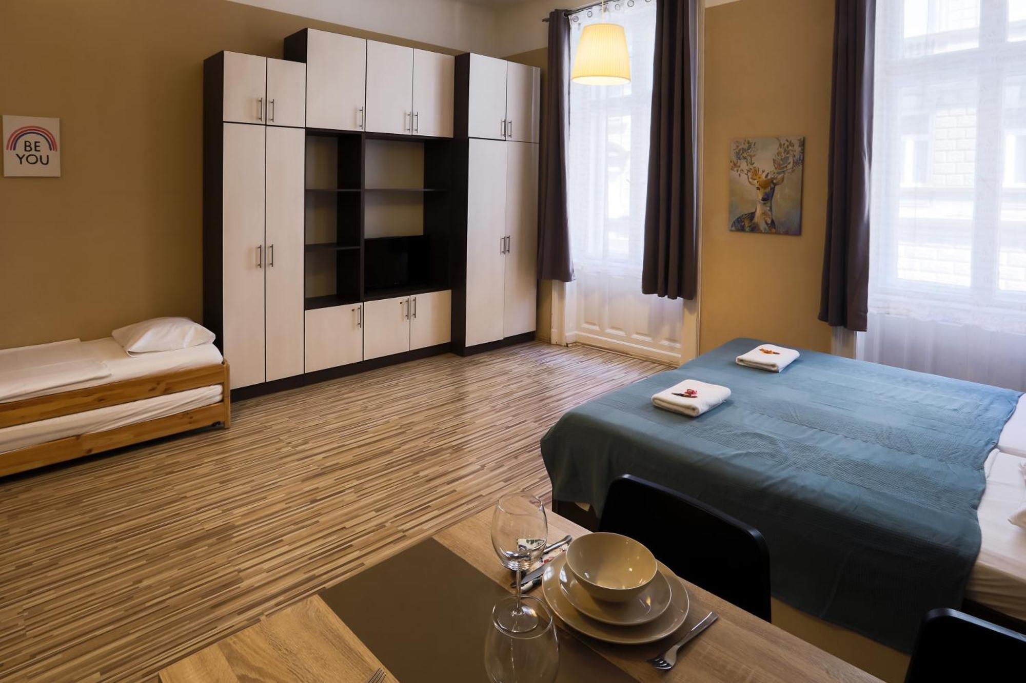 בודפשט East Station Apartments מראה חיצוני תמונה