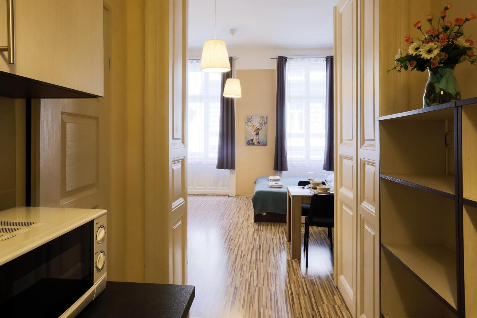 בודפשט East Station Apartments מראה חיצוני תמונה
