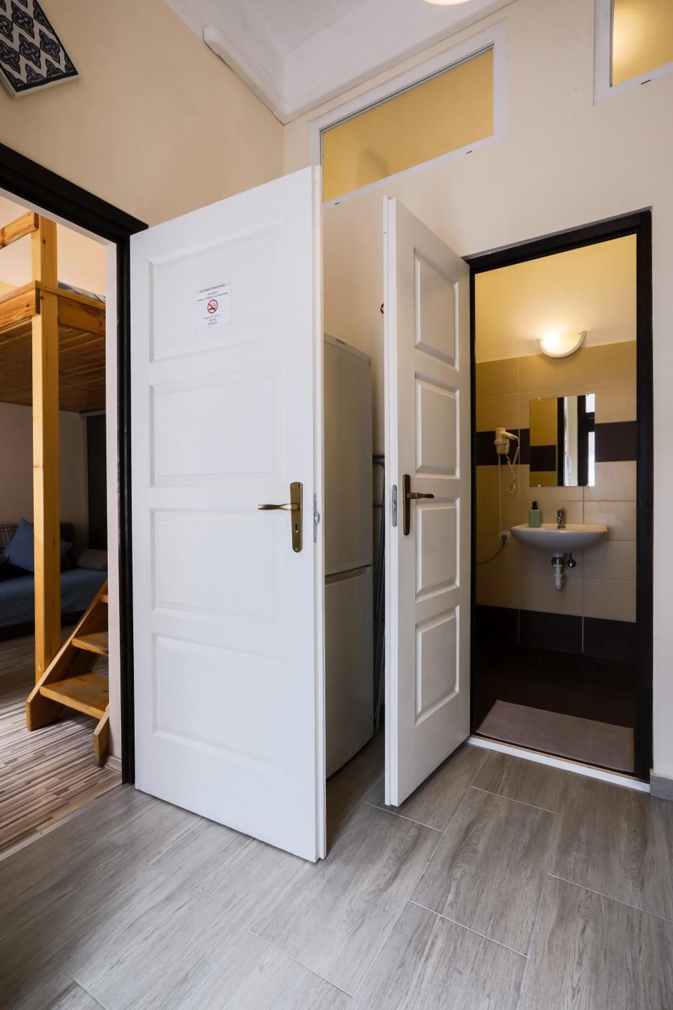 בודפשט East Station Apartments מראה חיצוני תמונה